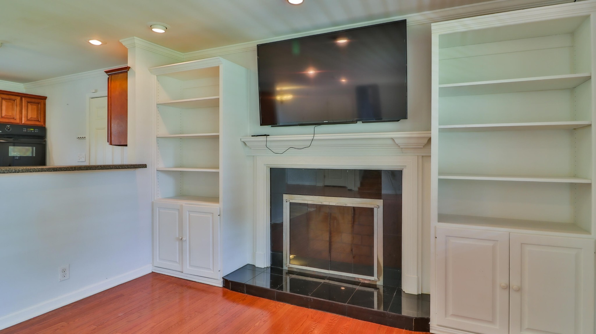 121 Killarney Road Knoxville, TN 37923 - Photo 4 of 22 Gallery Image 4