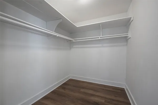 $2,795 | 402 Forest Lake Drive, Seabrook, TX 77586