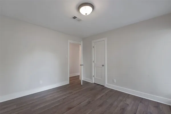 $2,795 | 402 Forest Lake Drive, Seabrook, TX 77586