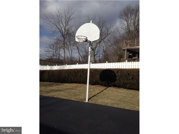 2726 Hillview Road Broomall, PA 19008 - Photo 21 of 25 Exterior Side