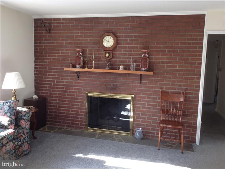 2726 Hillview Road Broomall, PA 19008 - Photo 6 of 25 Fireplace
