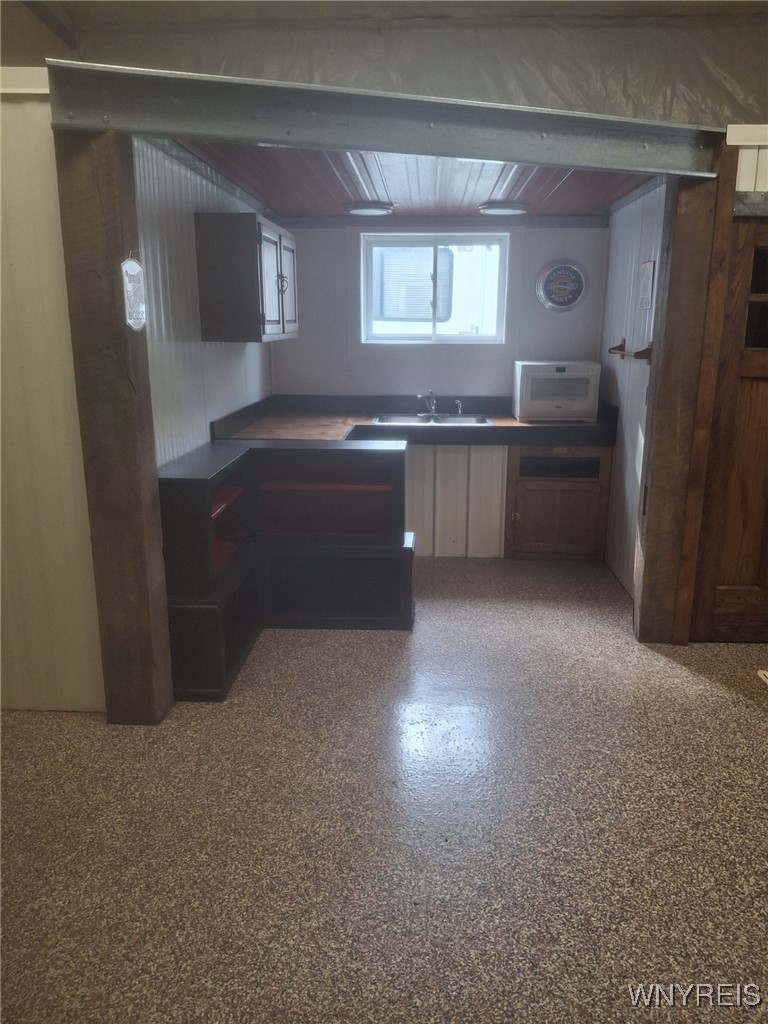 2763 Transit Road Newfane, NY 14108 - Photo 37 of 47 Kitchenette