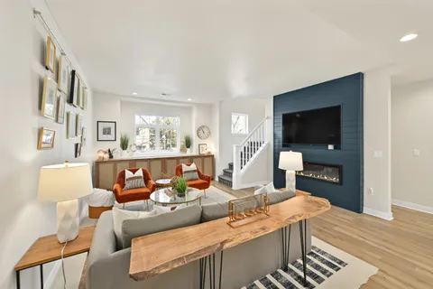 $742,000 | 307 East Pier Street, Port Washington, WI 53074