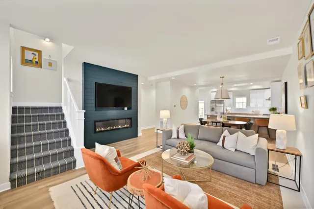 $742,000 | 307 East Pier Street, Port Washington, WI 53074