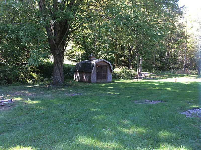 252 Heasley Hollow Road Vandergrift, PA 15690 - Photo 4 of 12 Yard/Garden.