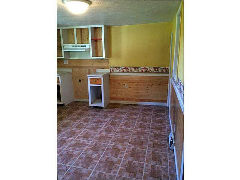 252 Heasley Hollow Road Vandergrift, PA 15690 - Photo 7 of 12 Kitchen.