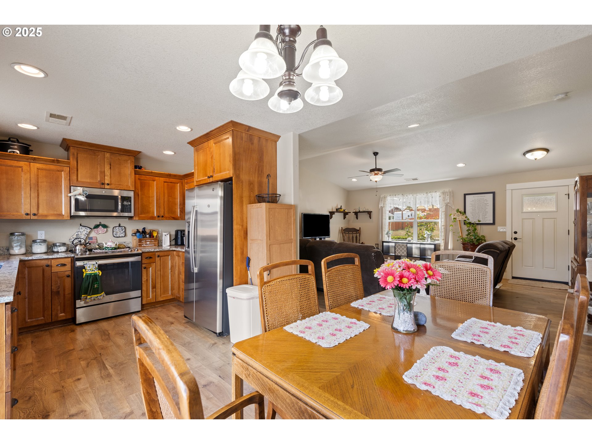 700 Southeast Tokay Street Winston, OR 97496 - Photo 11 of 42