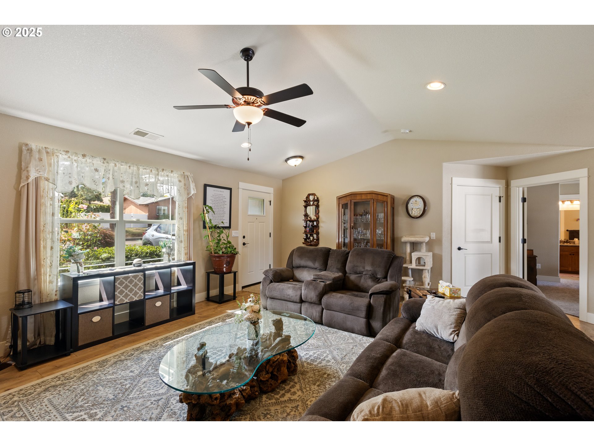 700 Southeast Tokay Street Winston, OR 97496 - Photo 6 of 42