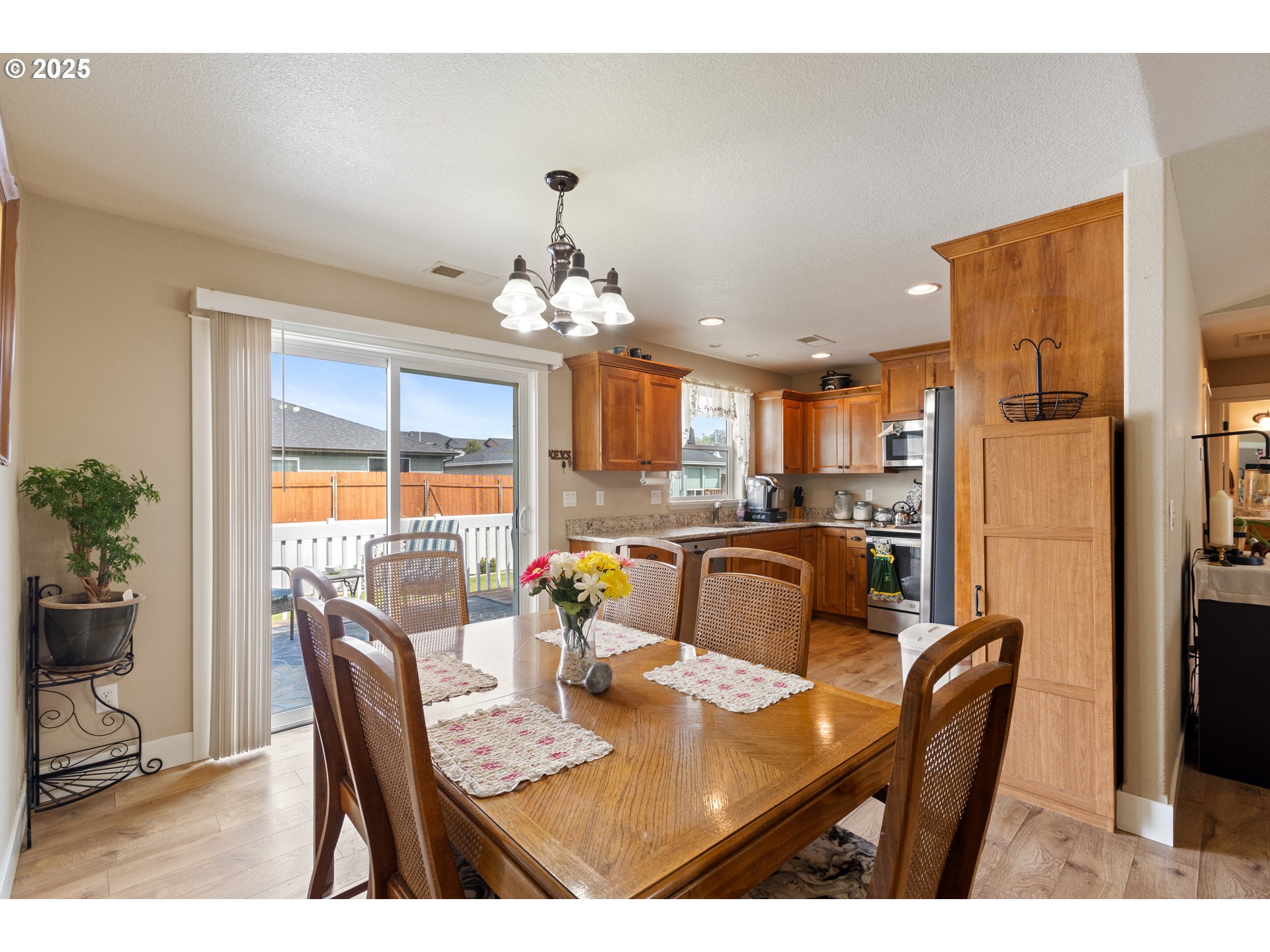 700 Southeast Tokay Street Winston, OR 97496 - Photo 10 of 42