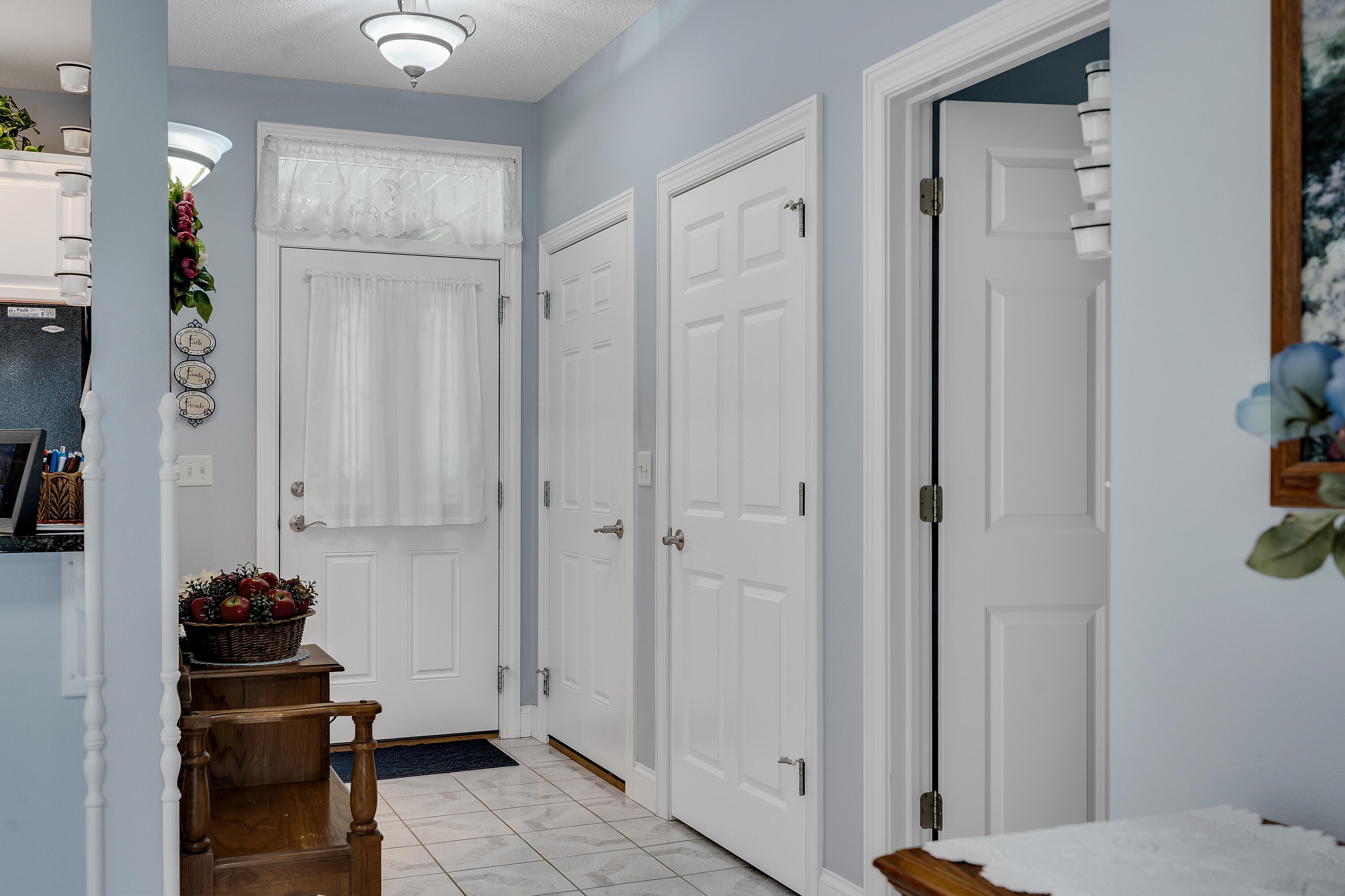 502 Green Coulee Road Onalaska, WI 54650 - Photo 14 of 29 Tile in DR/Kitchen/Entry