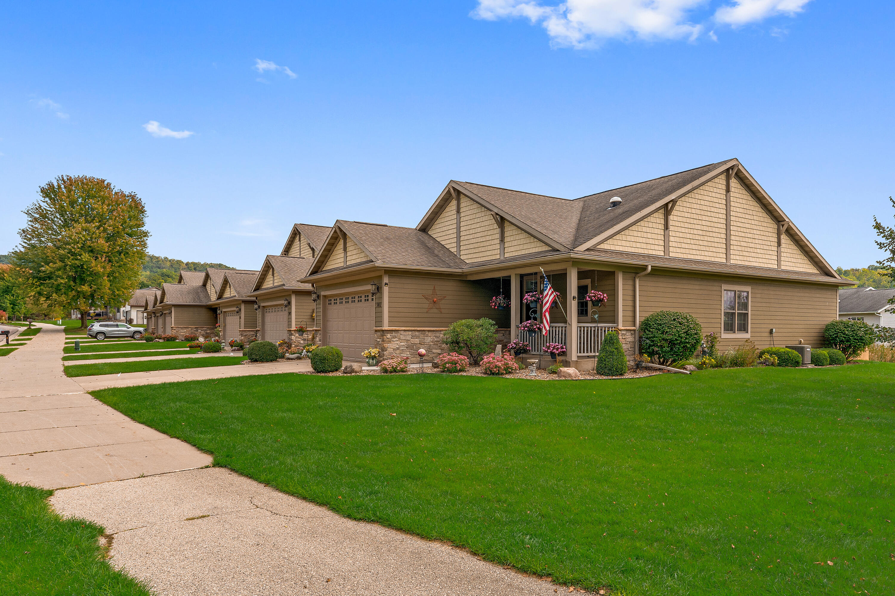 502 Green Coulee Road Onalaska, WI 54650 - Photo 23 of 29 Only 6 units in Condo Association