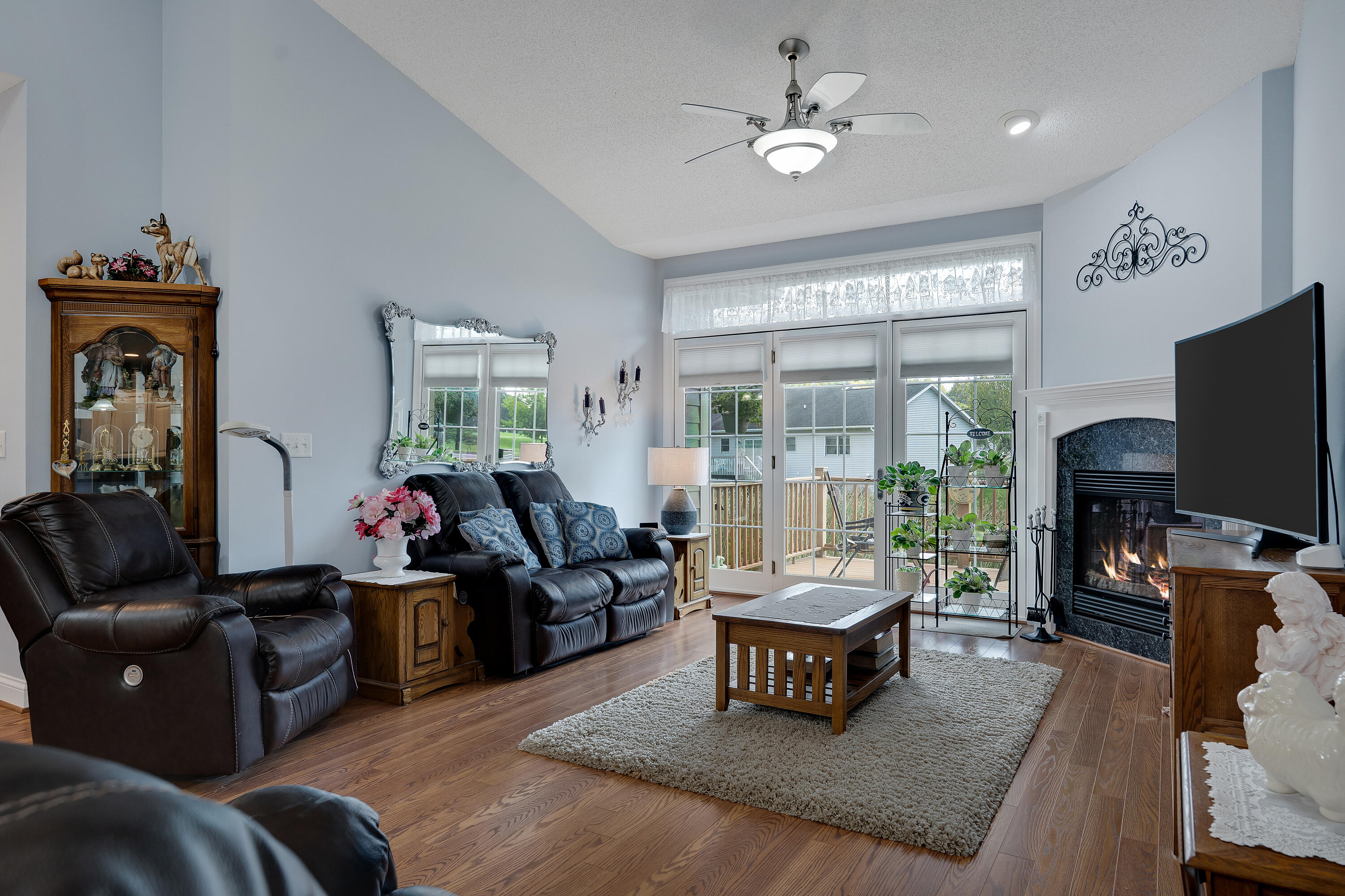 502 Green Coulee Road Onalaska, WI 54650 - Photo 6 of 29 Gas fireplace and Custom Windows