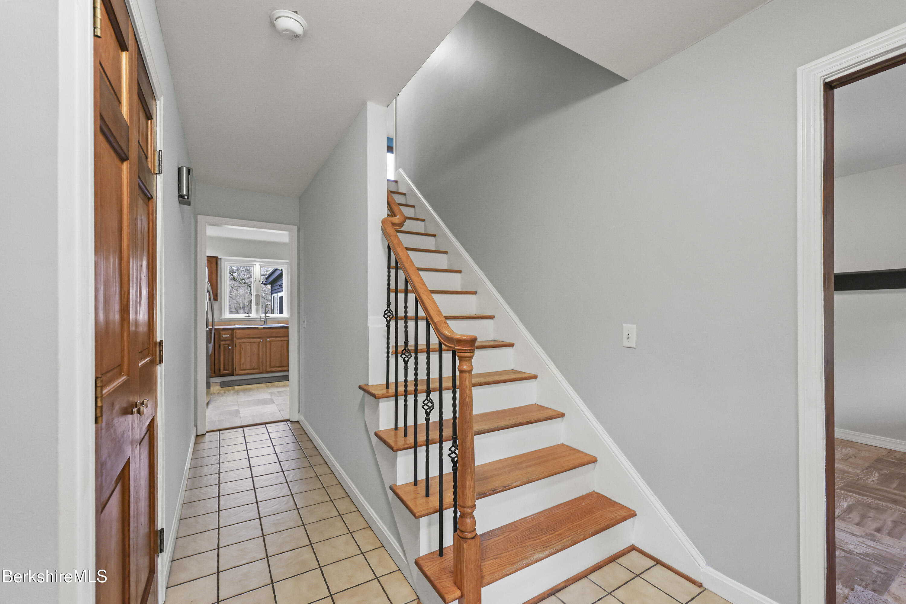 104 Washington Mountain Road Dalton, MA 01226 - Photo 26 of 57 stairway