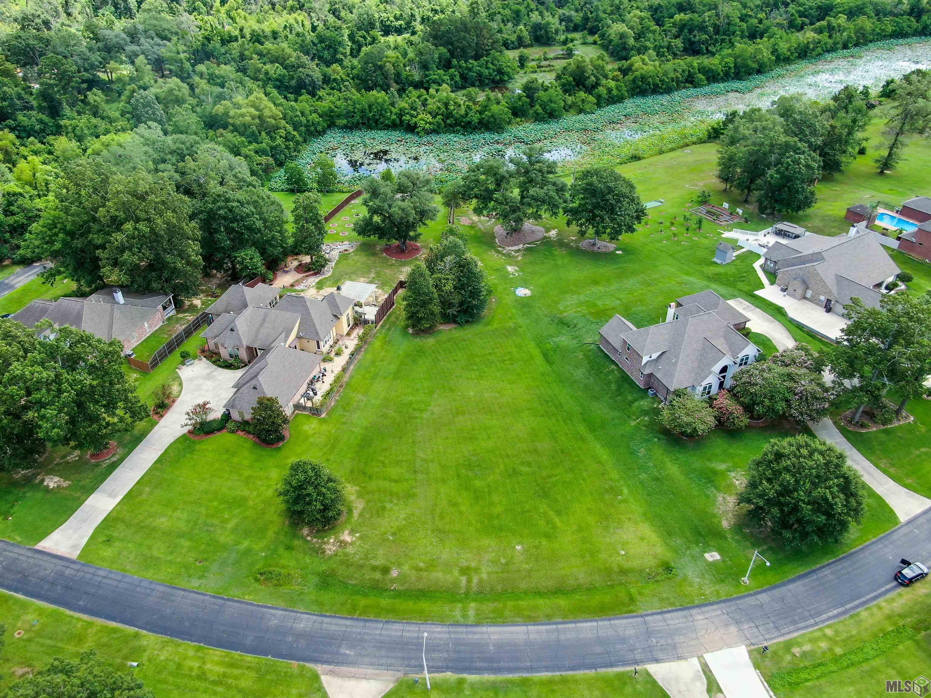 1031 Pompey Drive Baton Rouge, LA 70816 - Photo 3 of 6