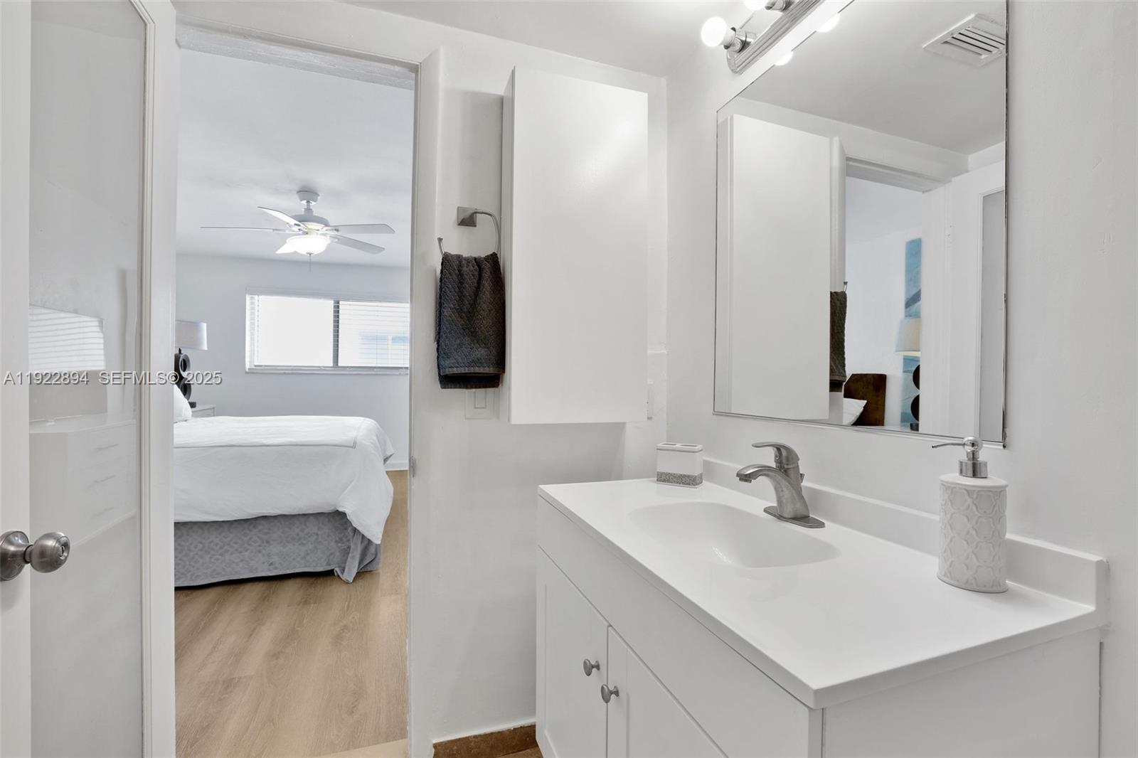 1601 Bay Road, Unit 8 Miami Beach, FL 33139 - Photo 20 of 29