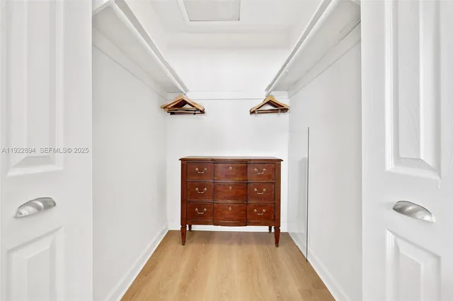 $4,800 | 1601 Bay Road, Unit 8, Miami Beach, FL 33139