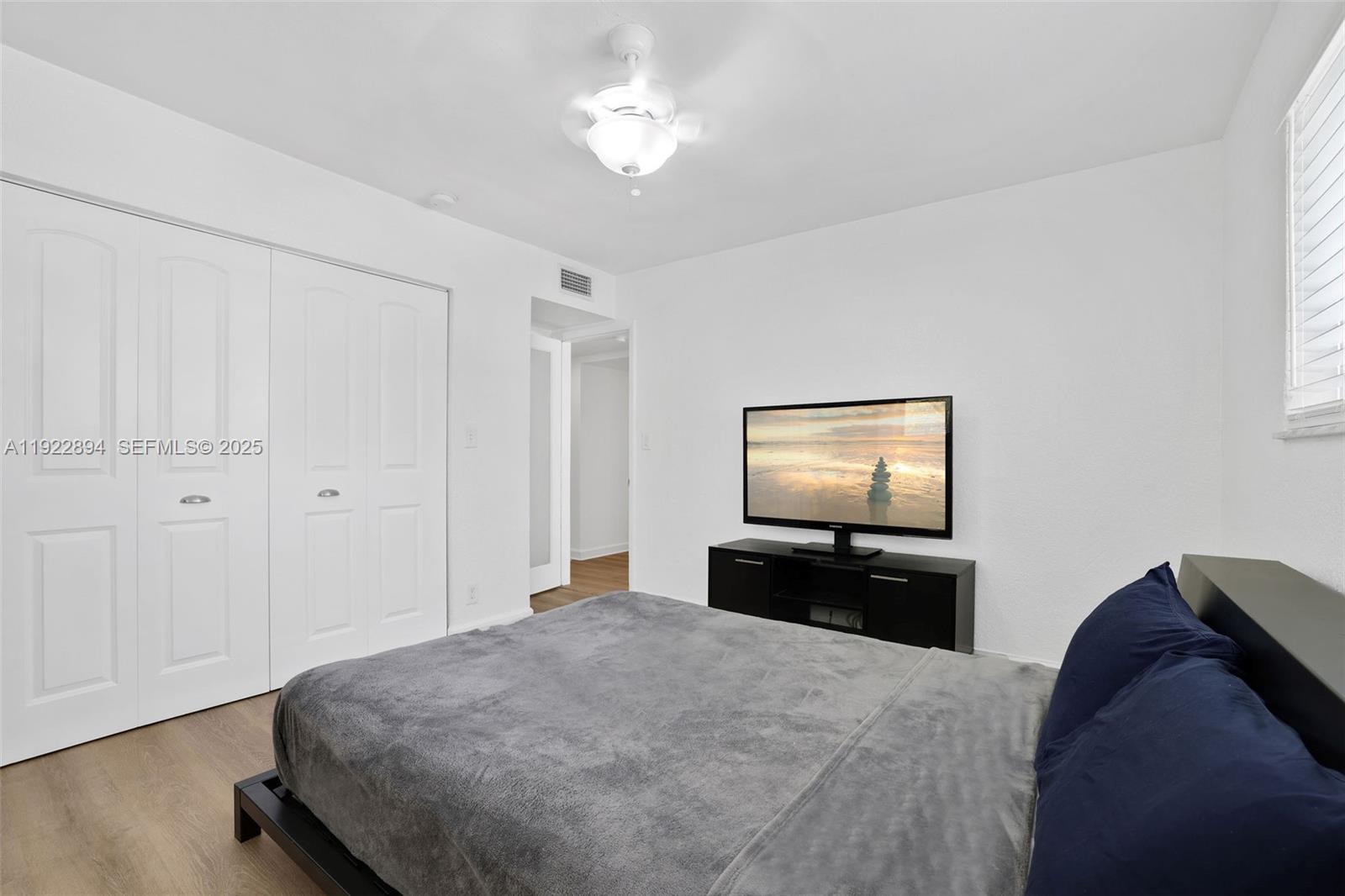 1601 Bay Road, Unit 8 Miami Beach, FL 33139 - Photo 23 of 29