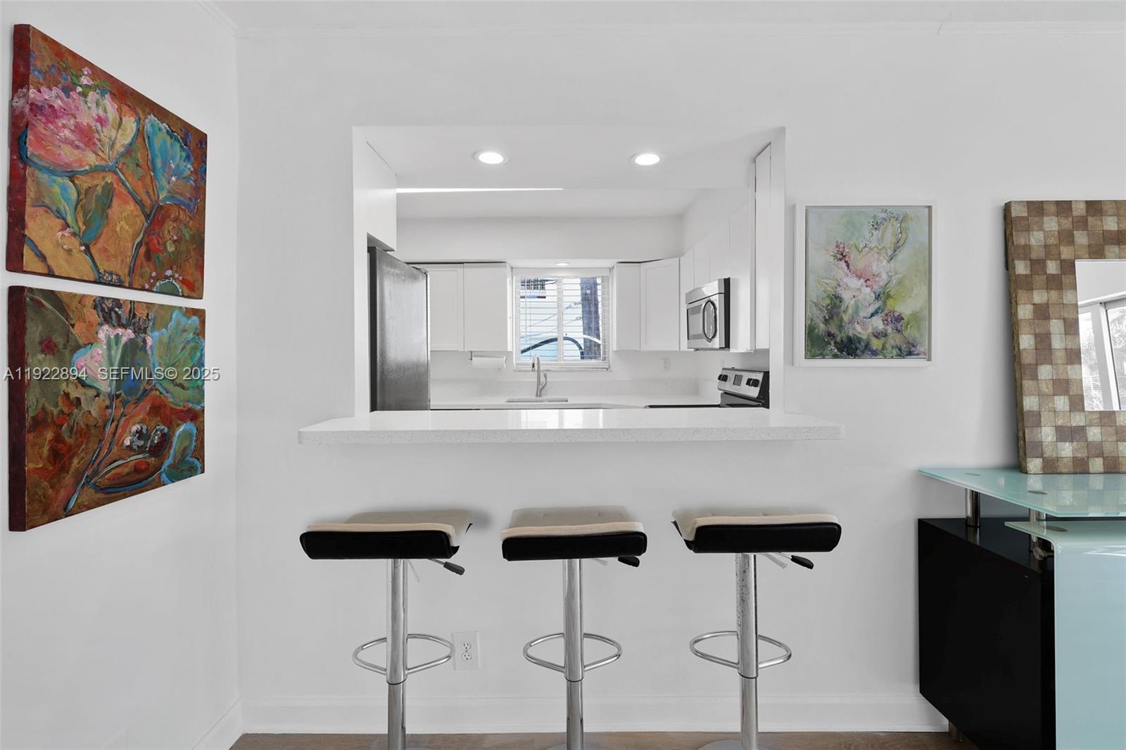 1601 Bay Road, Unit 8 Miami Beach, FL 33139 - Photo 9 of 29