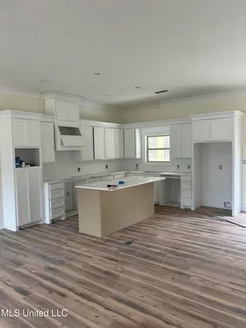 $287,000 | 2321 North Pine Lea Drive, Jackson, MS 39209