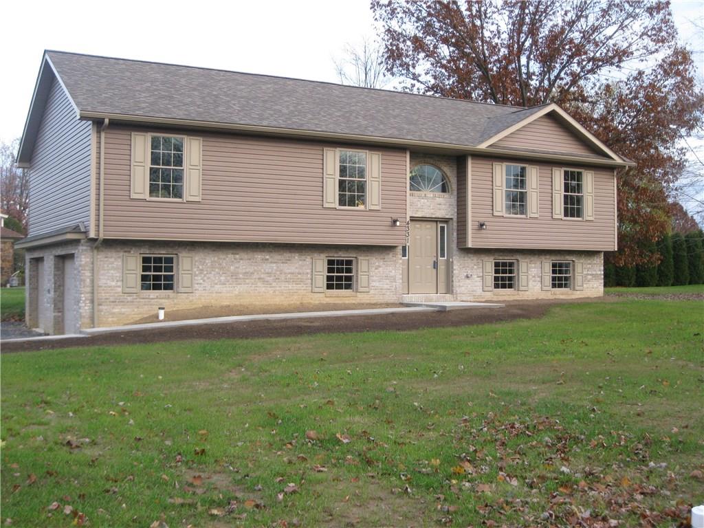 4331 Partell Street Butler, PA 16001 - Photo 2 of 20