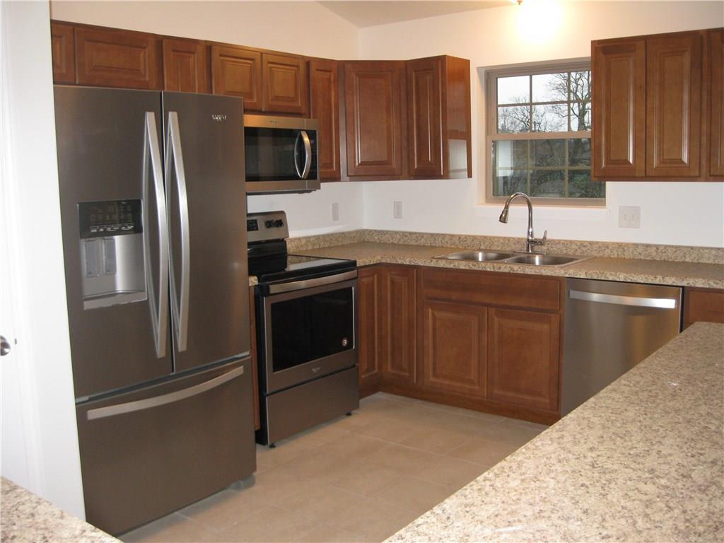 4331 Partell Street Butler, PA 16001 - Photo 7 of 20