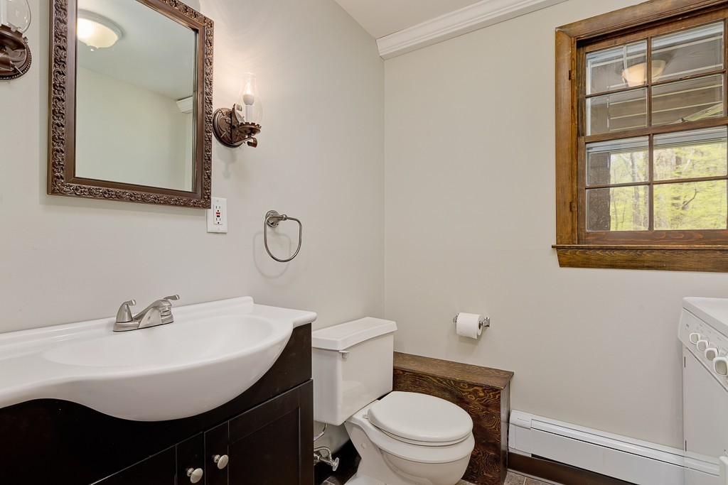 9 Whalen Road Hopkinton, MA 01748 - Photo 6 of 20 Gallery Image 6