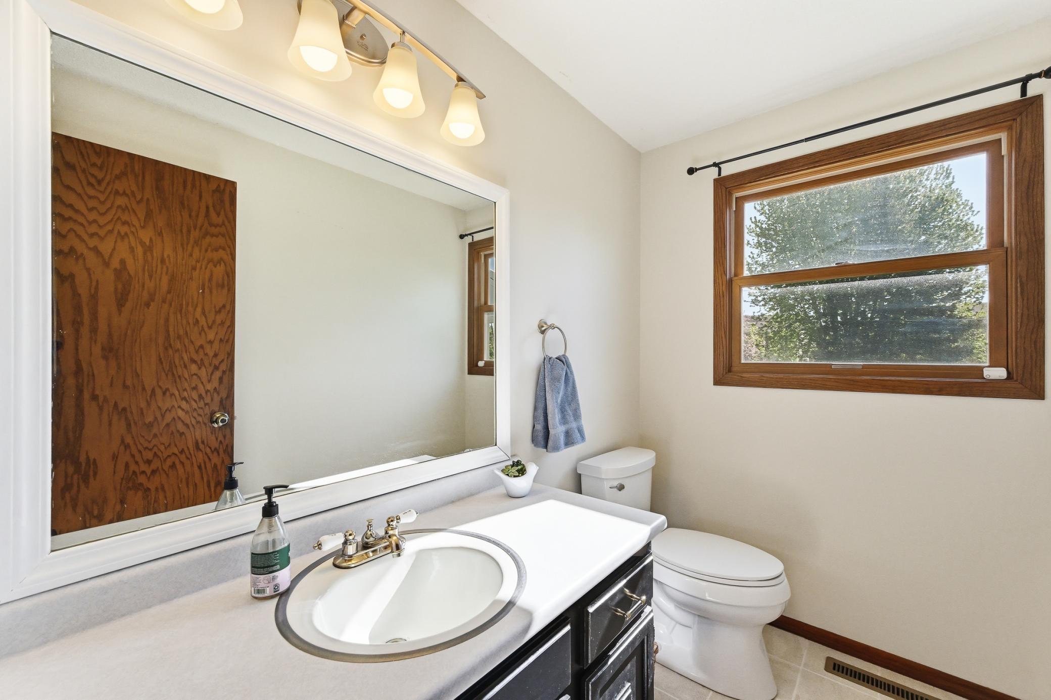 3004 4th Avenue Northwest Rochester, MN 55901 - Photo 14 of 35