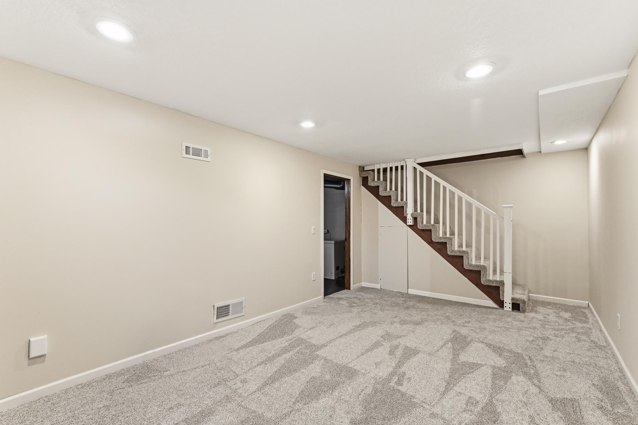 3004 4th Avenue Northwest Rochester, MN 55901 - Photo 22 of 35