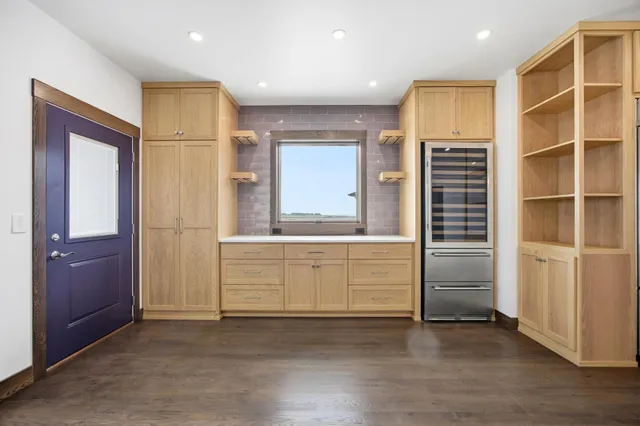 $2,270,000 | 6490 Selkirk Drive South, Fargo, ND 58104