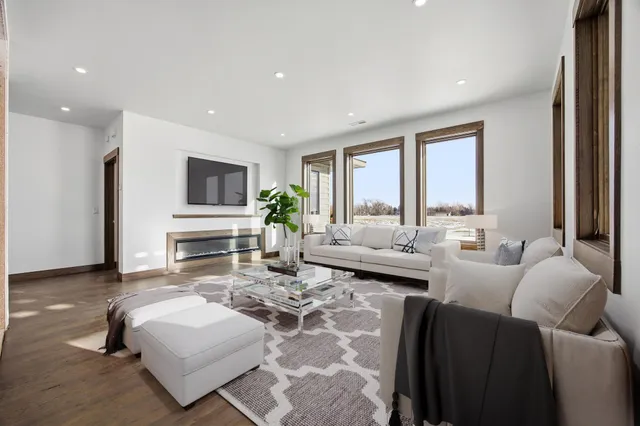 $2,270,000 | 6490 Selkirk Drive South, Fargo, ND 58104