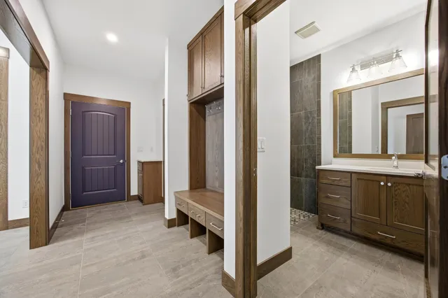 $2,270,000 | 6490 Selkirk Drive South, Fargo, ND 58104