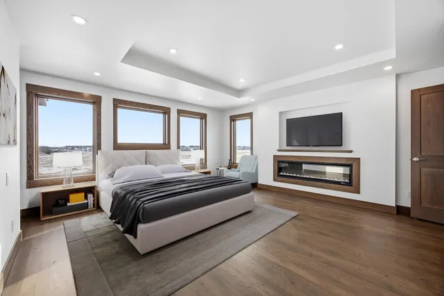 $2,270,000 | 6490 Selkirk Drive South, Fargo, ND 58104