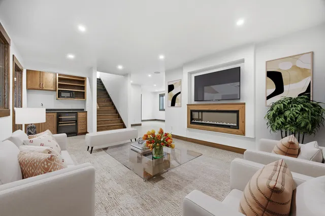 $2,270,000 | 6490 Selkirk Drive South, Fargo, ND 58104