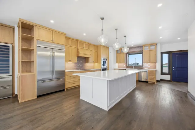 $2,270,000 | 6490 Selkirk Drive South, Fargo, ND 58104