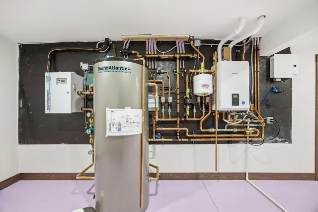 $2,270,000 | 6490 Selkirk Drive South, Fargo, ND 58104