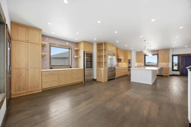 $2,270,000 | 6490 Selkirk Drive South, Fargo, ND 58104