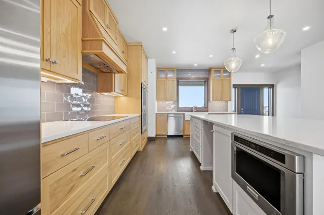 $2,270,000 | 6490 Selkirk Drive South, Fargo, ND 58104