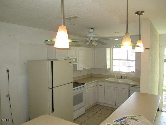1343 Drexel Road West Palm Beach, FL 33417 - Photo 3 of 10 IMG_4501