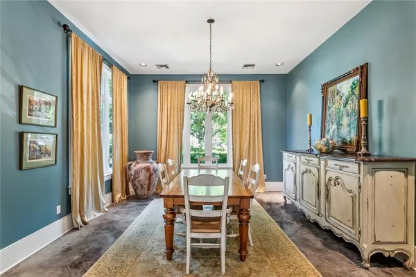 $1,059,000 | 12 Rosedown Court, New Orleans, LA 70131