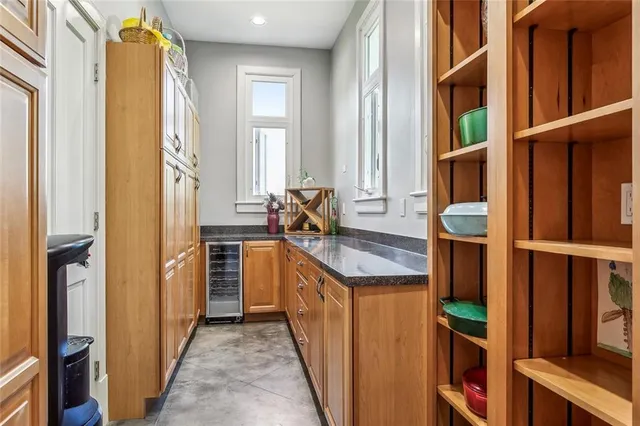 $1,059,000 | 12 Rosedown Court, New Orleans, LA 70131