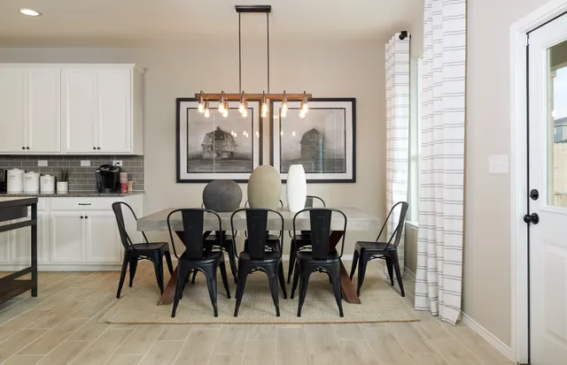 $289,370 | 6814 Bens Landing, Cove, TX 77523