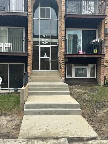 $140,000 | 720 Hill Drive, Unit 8303, Hoffman Estates, IL 60169