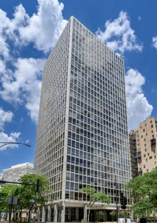 $150,000 | 2400 North Lakeview Avenue, Unit 508, Chicago, IL 60614