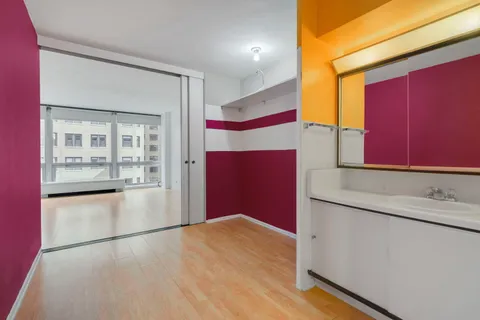 $150,000 | 2400 North Lakeview Avenue, Unit 508, Chicago, IL 60614
