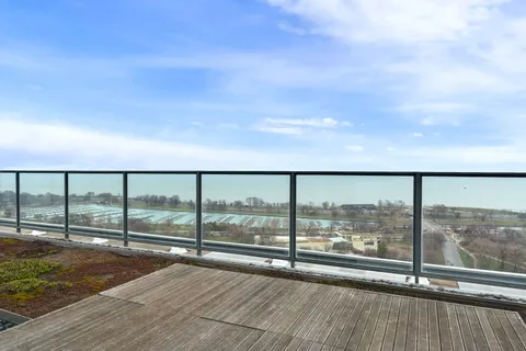 $150,000 | 2400 North Lakeview Avenue, Unit 508, Chicago, IL 60614