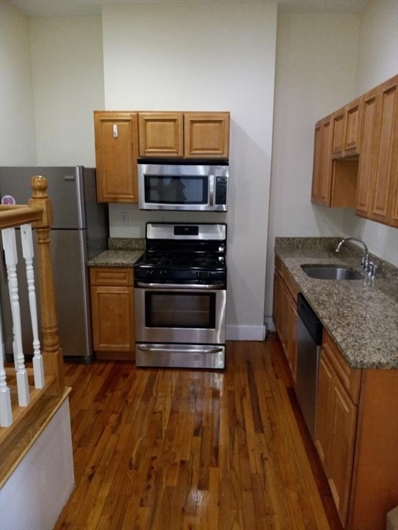 227 Roxbury Street, Unit 2 Boston, MA 02119 - Photo 2 of 23