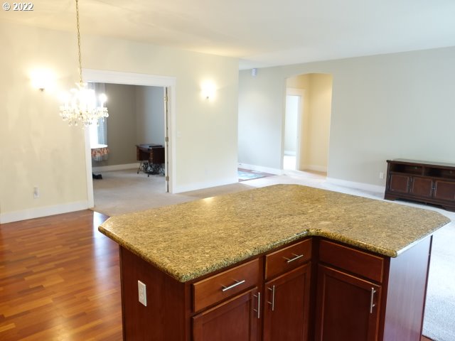 425 Ike Mooney Road Northeast Silverton, OR 97381 - Photo 11 of 32 Gallery Image 11