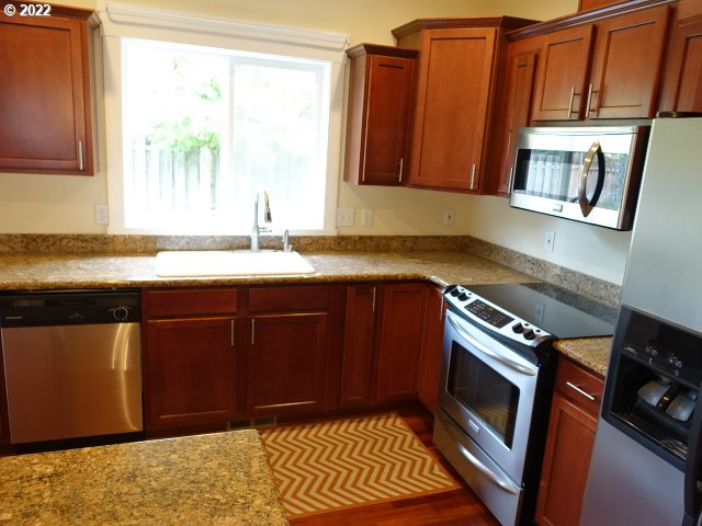 425 Ike Mooney Road Northeast Silverton, OR 97381 - Photo 10 of 32 Gallery Image 10