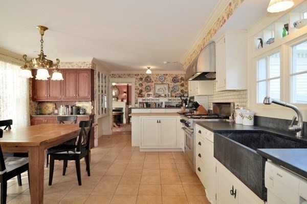 1392 Main Road Tiverton, RI 02878 - Photo 18 of 42 Gallery Image 18