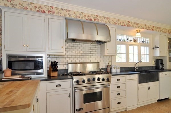 1392 Main Road Tiverton, RI 02878 - Photo 20 of 42 Gallery Image 20